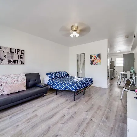 Ocean Drive Prime Apt W/2 Queen-Beds, South Beach